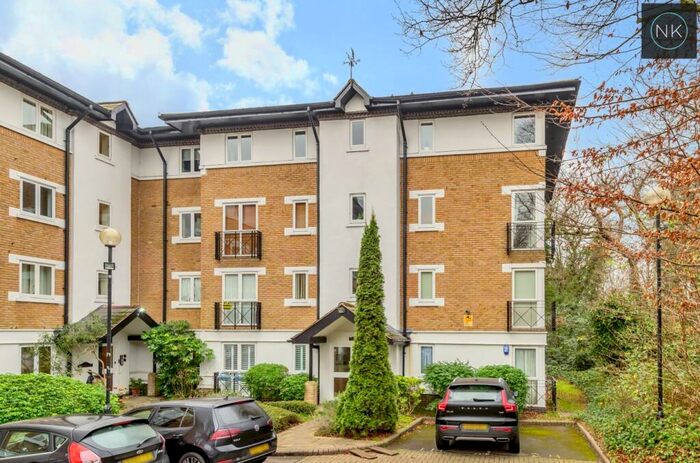 2 Bedroom Apartment To Rent In Hardy Court, Makepeace Road, London, E11