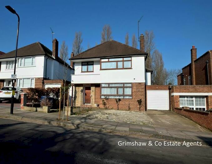 4 Bedroom Detached House To Rent In Heathcroft, Haymills Estate, Ealing, W5