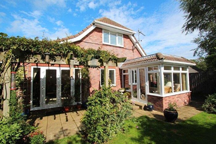 4 Bedroom Detached House For Sale In Sylvan Close, Hordle, Lymington, Hampshire., SO41