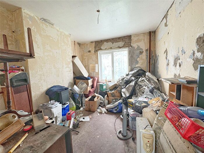 2 Bedroom Semi-Detached House For Sale In Maple Avenue, Haslingden, Rossendale, BB4