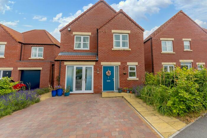 4 Bedroom Detached House To Rent In Harvester Way, Clowne, Chesterfield, S43
