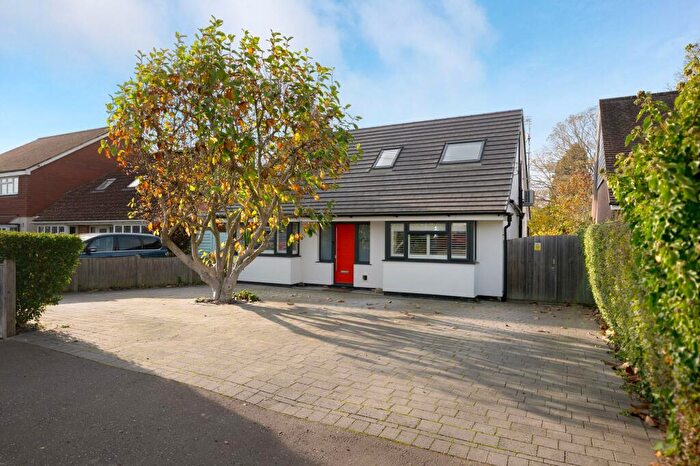 3 Bedroom Property For Sale In Hillside, Horsham, RH12