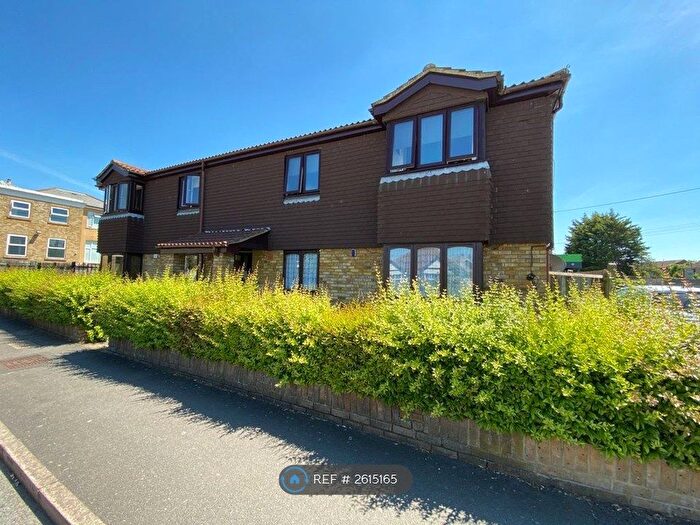 1 Bedroom Flat To Rent In Sarah Court, Bexleyheath, DA6