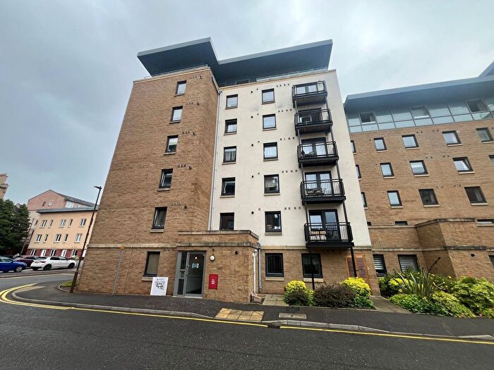2 Bedroom Flat To Rent In Slateford Gait, Slateford, Edinburgh, EH11