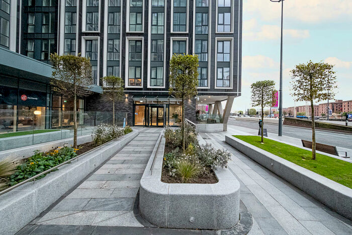 2 Bedroom Apartment To Rent In The Copper House, L1