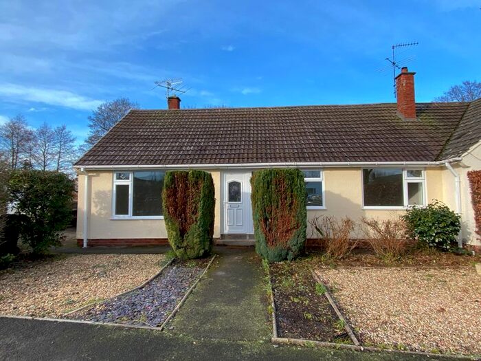 3 Bedroom Bungalow To Rent In Westford Close, Wellington, TA21