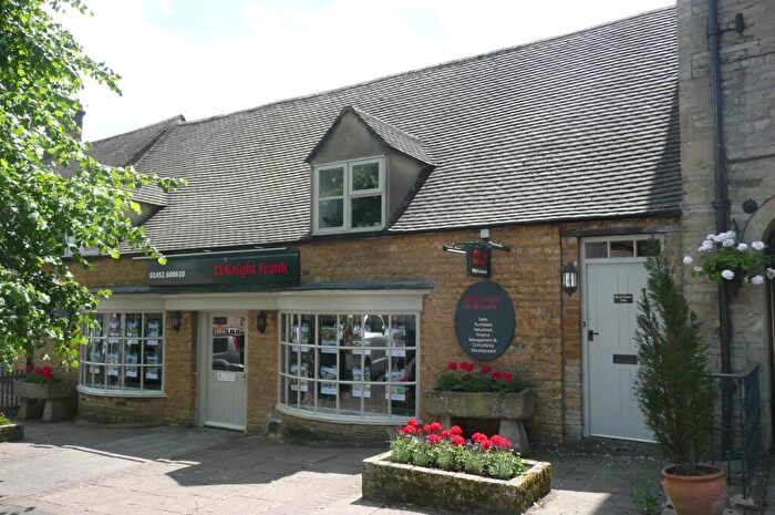 1 Bedroom Flat To Rent In Park Street, Stow-on-the-Wold, GL54