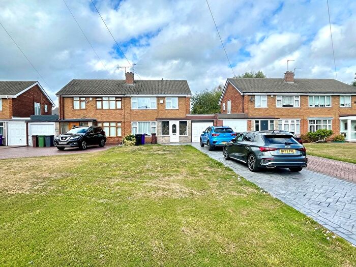 3 Bedroom Semi-Detached House For Sale In March End Road, Wednesfield, Wolverhampton, WV11