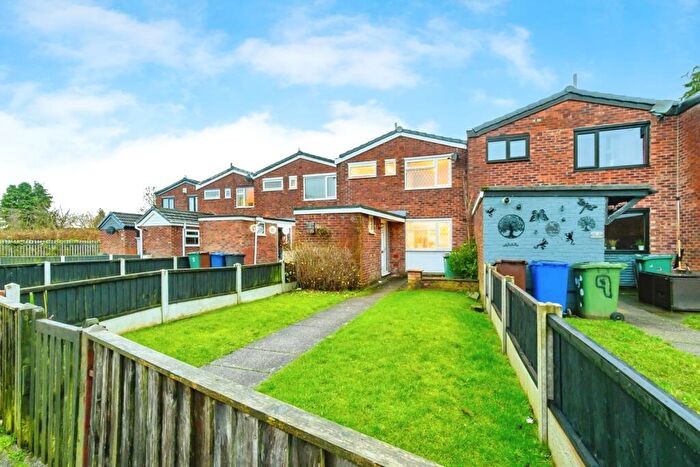 3 Bedroom Terraced House For Sale In Richmond Walk, Radcliffe, Manchester, Greater Manchester, M26