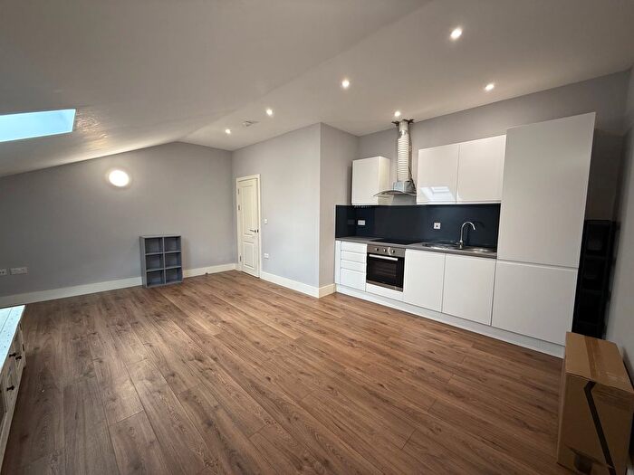 2 Bedroom Flat To Rent In Quilters Way, Stoke Mandeville, Aylesbury, HP22