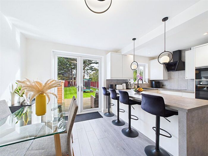 3 Bedroom Semi Detached House For Sale In Rainsford Lane, Chelmsford, CM1