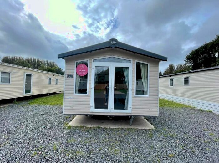 2 Bedroom Mobile/park Home For Sale In Middlemuir Heights, Ayr, KA5