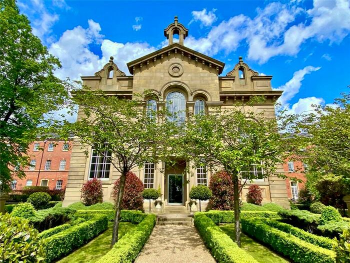 2 Bedroom Flat To Rent In Houseman Crescent, West Didsbury, Manchester, M20