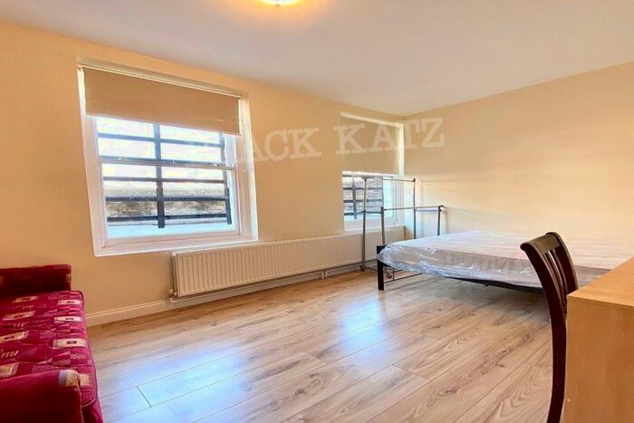 4 Bedroom Flat To Rent In Chapel Market, N1