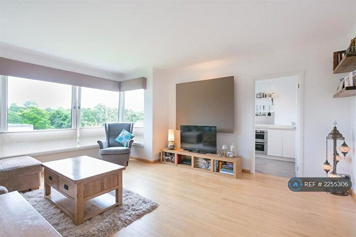 2 Bedroom Flat To Rent In Adderstone Crescent, Newcastle Upon Tyne, NE2