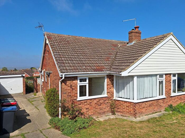 2 Bedroom Bungalow To Rent In Norview Road, Whitstable, Kent, CT5
