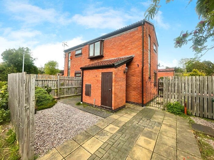1 Bedroom Semi-Detached House To Rent In Hankelow Close, Chester, Cheshire, CH2