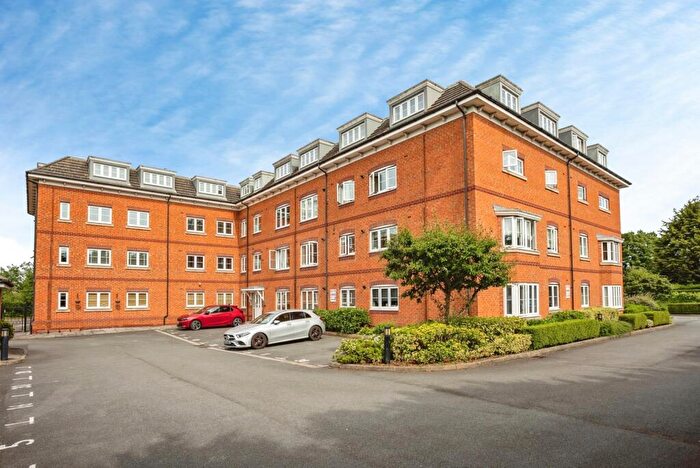 2 Bedroom Flat For Sale In Radcliffe Road, West Bridgford, Nottinghamshire, NG2