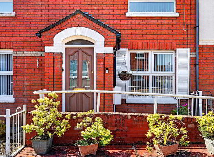 1 Bedroom Ground Floor Apartments For Sale In Paris Street, Belfast, BT13