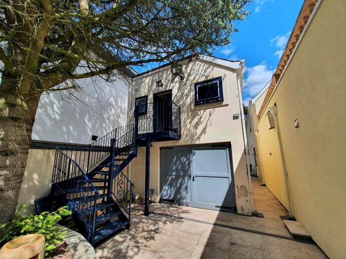 1 Bedroom Maisonette To Rent In Westfield Road, Edgbaston, Birmingham, B15