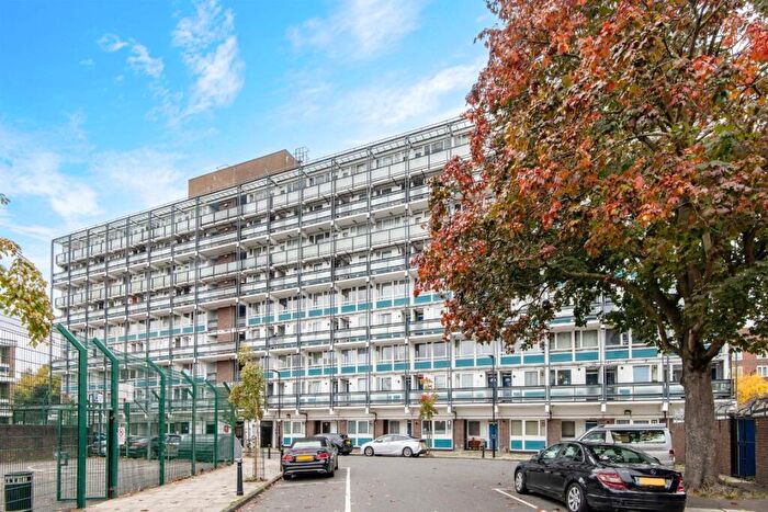 2 Bedroom Flat For Sale In Morning Lane, Homerton, E9