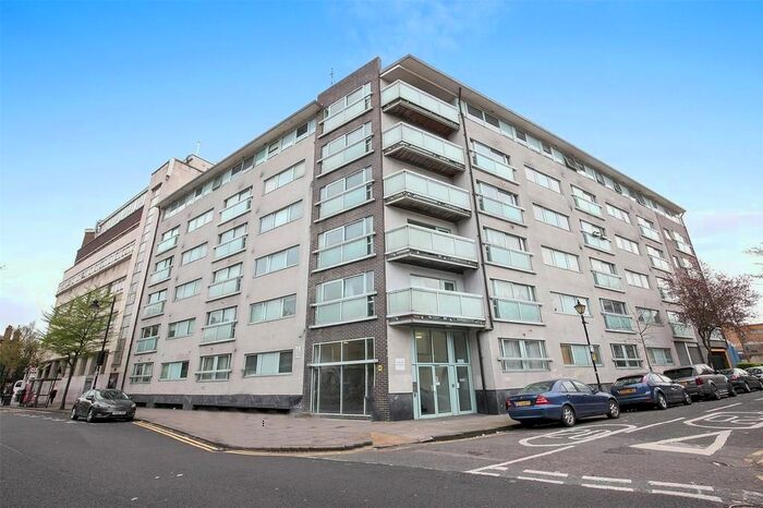 1 Bedroom Flat To Rent In Paton Close, London, E3
