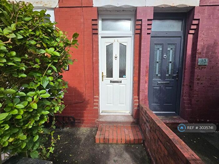 2 Bedroom Terraced House To Rent In Hinde St, Manchester, M40
