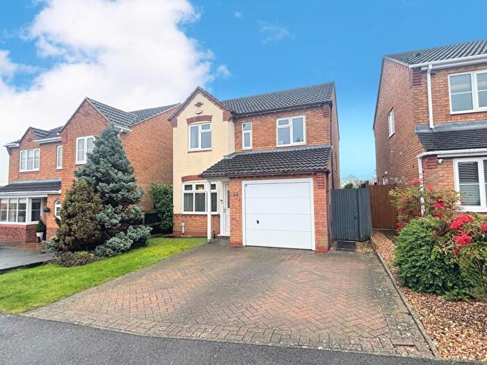 3 Bedroom Detached House For Sale In Low Greeve, Wootton Fields, Northampton, NN4