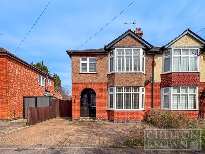 3 Bedroom Semi Detached House To Rent In Richmond Road, Rugby, Warwickshire, CV21