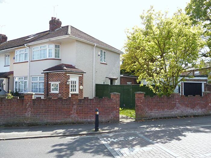 3 Bedroom Terraced House To Rent In Bower Way, Slough, SL1