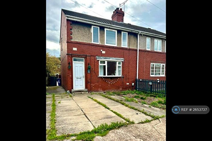 3 Bedroom Semi-Detached House To Rent In Wike Road, Barnsley, S71