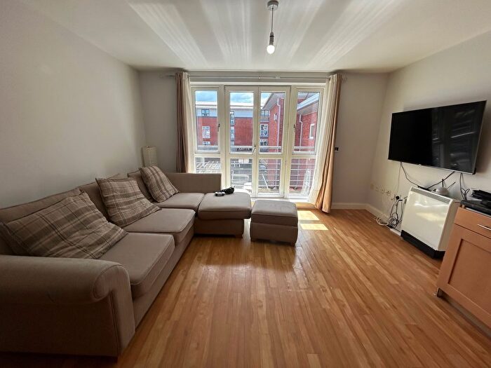 2 Bedroom Flat To Rent In Saturday Bridge, Birmingham, B1