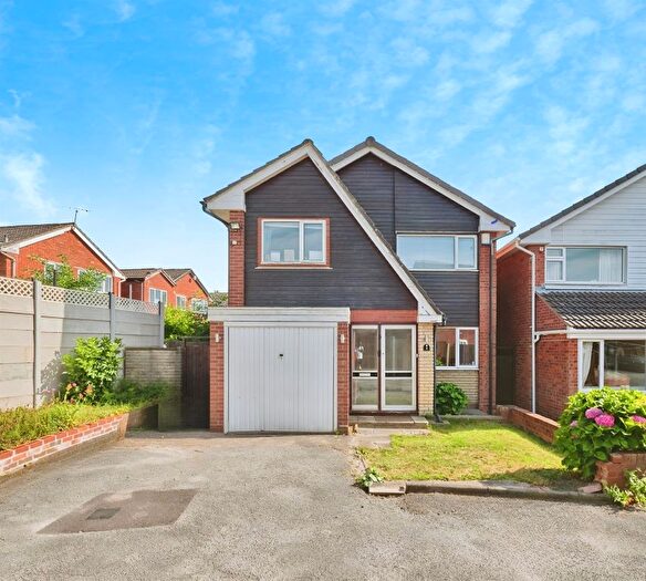 3 Bedroom Detached House For Sale In Redruth Close, Walsall, WS5