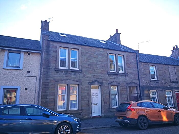 2 Bedroom Flat To Rent In King Street, Broughty Ferry, Dundee, DD5
