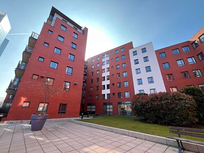 2 Bedroom Flat To Rent In City Gate, Blantyre Street, Manchester, M15