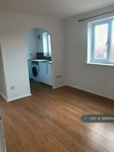 1 Bedroom Flat To Rent In Tottenham Hale, London, N17