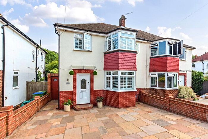 3 Bedroom Semi Detached House For Sale In Riverside Road, Sidcup, DA14
