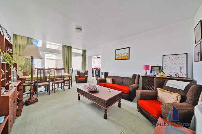 2 Bedroom Flat For Sale In Northumberland Road, Avon, BS6