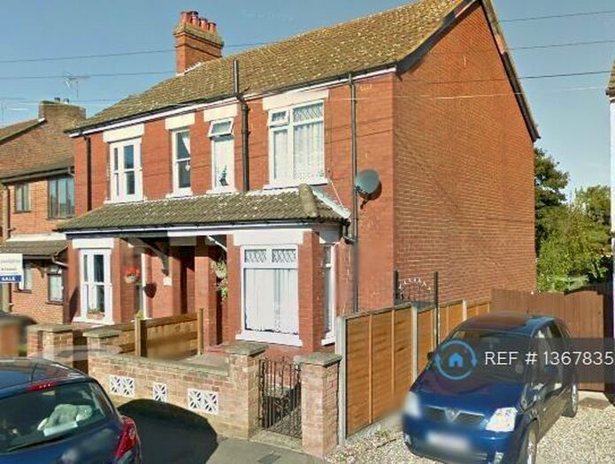 3 Bedroom Semi-Detached House To Rent In Icknield Road, Luton, LU3