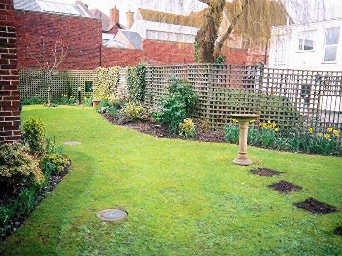 2 Bedroom Flat To Rent In Millbridge Gardens, Minehead, TA24