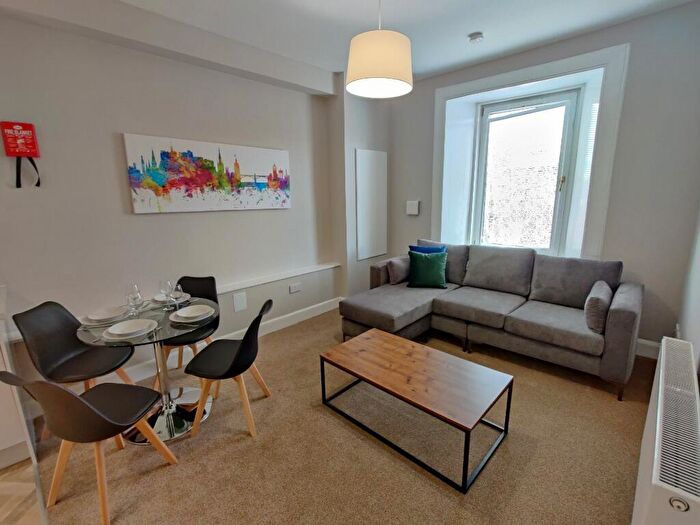 3 Bedroom Flat To Rent In Murdoch Terrace, Edinburgh, EH11