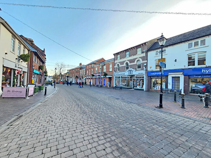 1 Bedroom Flat To Rent In Globe Court, Stone, ST15