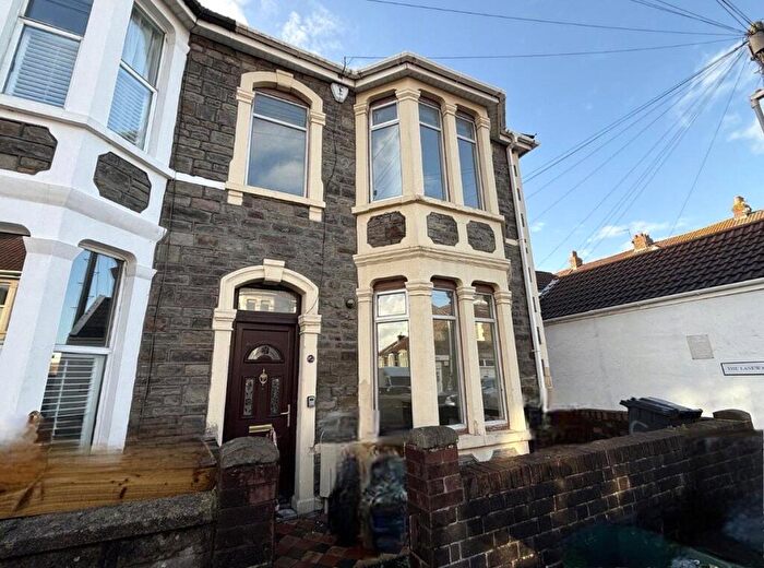 4 Bedroom End Of Terrace House To Rent In Seymour Road, Staple Hill, Bristol, BS16