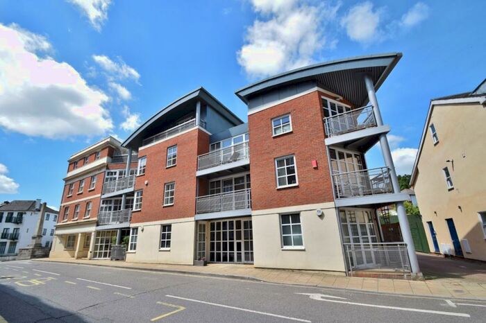 2 Bedroom Flat To Rent In Winchester City Centre, SO23