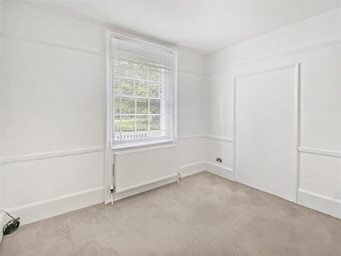 1 Bedroom Apartment To Rent In Coggeshall Road, Braintree, CM7