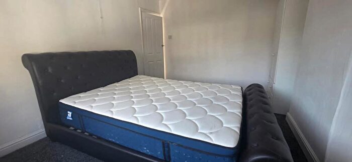 3 Bedroom House To Rent In Mayville Road, Hyde Park, Leeds, LS6