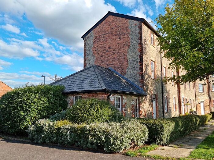 2 Bedroom End Of Terrace House To Rent In The Beeches, Warminster, BA12