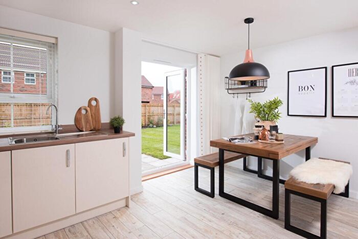 3 Bedroom Terraced House For Sale In Leigh Road, Wimborne, BH21