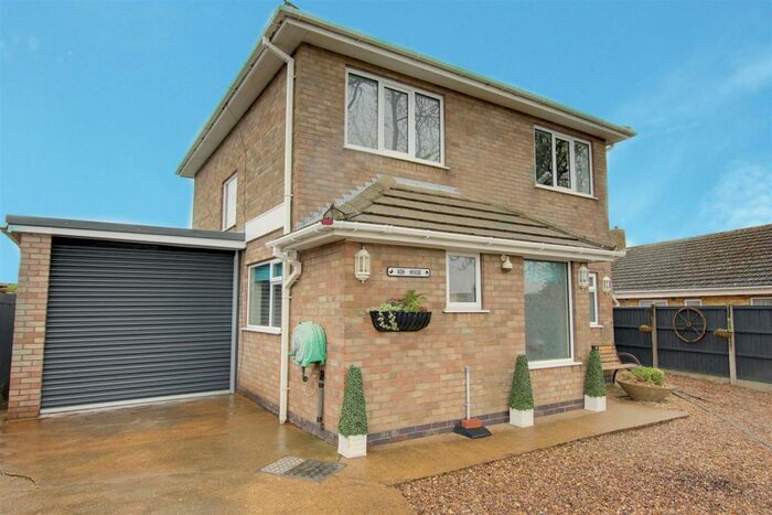 3 Bedroom Detached House For Sale In Sea Road, Anderby, Skegness, PE24