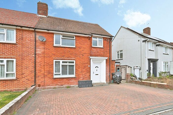 3 Bedroom Semi-Detached House For Sale In Amethyst Road, Christchurch, Dorset, BH23
